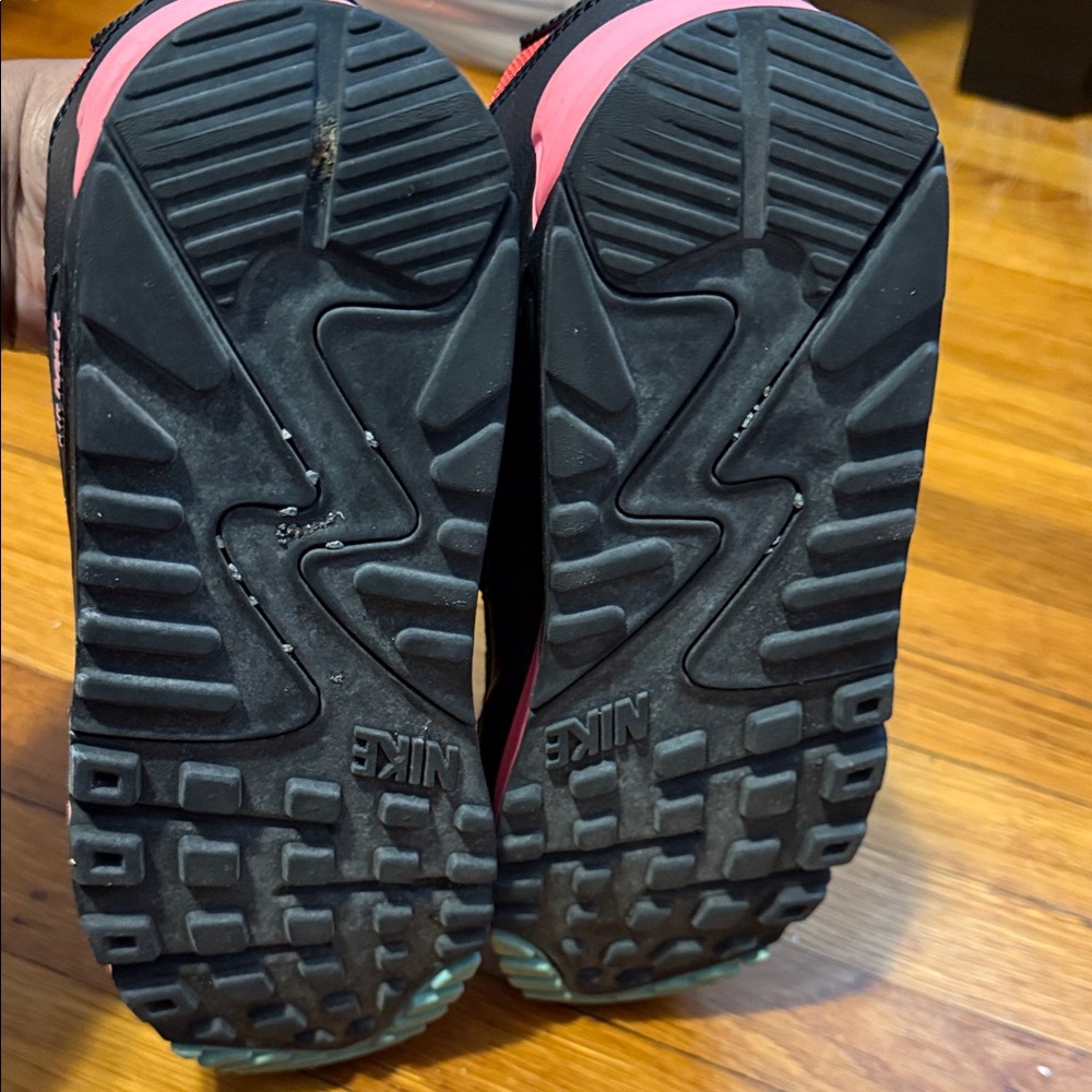 Nike Women's Air Max Black with Pink and Blue Accents - Picture 4 of 7